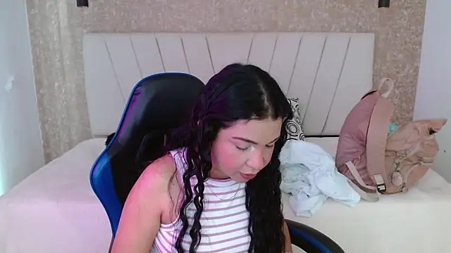 AliceSmity  online show from February 20, 11:56 am