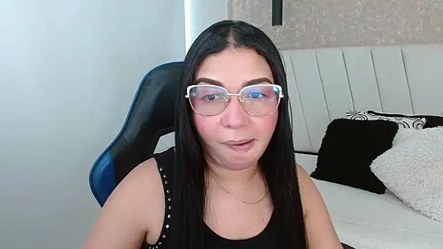 AliceSmity  online show from March 28, 2:05 pm