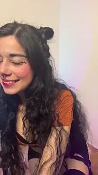 wetbyAlice online show from November 7, 1:00 am