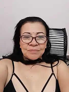 laliItaclark online show from July 10, 1:11 pm
