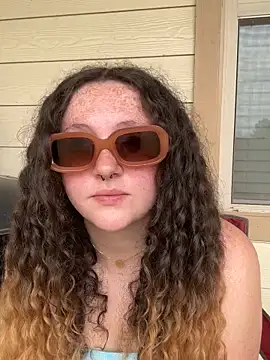 sugasunny04 online show from February 18, 7:57 pm