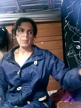 isidel online show from November 5, 1:00 am