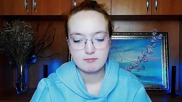 MissAriaa online show from April 14, 6:13 am