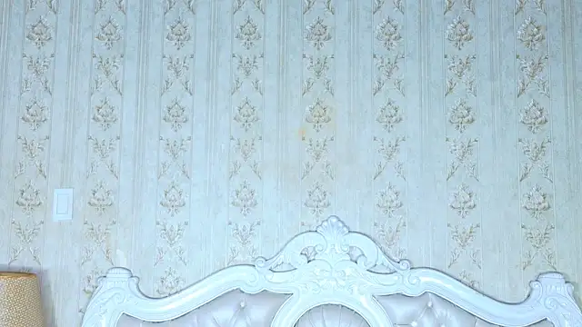 Kelly Swift online show from February 25, 3:38 am