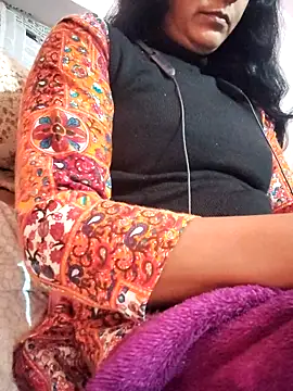 Hot-Rubyy online show from February 1, 10:03 am