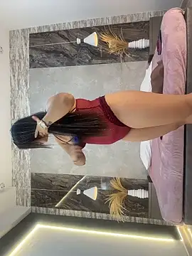 Hannahpradaa  online show from December 22, 11:24 am