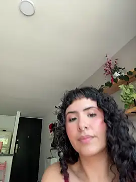 SugarTroubl33 online show from February 11, 2:18 pm