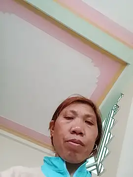 bella-la online show from February 14, 1:51 am