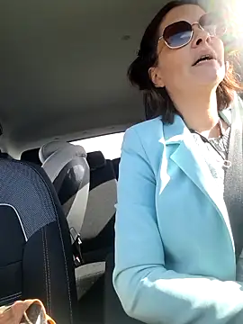 Piediniecollant online show from February 6, 11:24 am