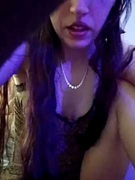 Heavenlyangelforever online show from April 24, 4:37 am