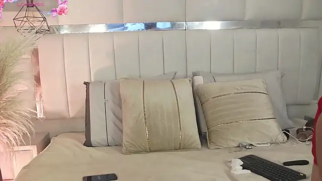 alaya noir  online show from March 24, 1:05 pm