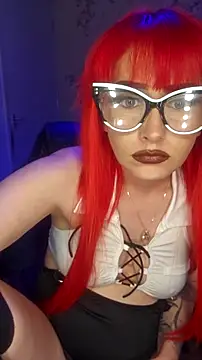 DaniDoodles420 online show from April 30, 8:47 pm