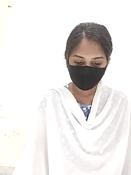 Green LaDY66 online show from November 14, 7:52 am