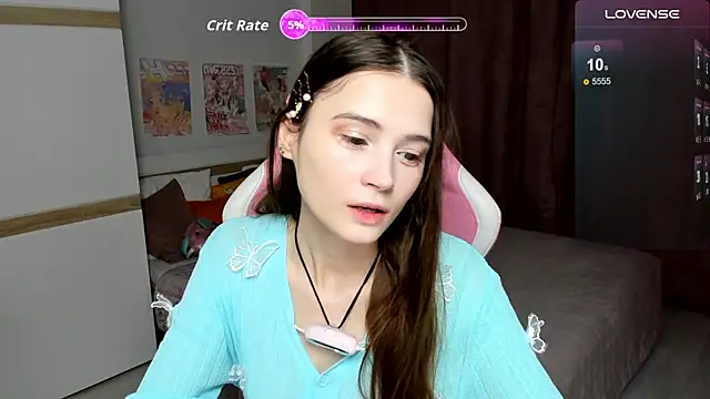 Hana Flo  online show from December 4, 2:08 pm