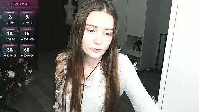 Hana Flo  online show from January 9, 2:43 pm