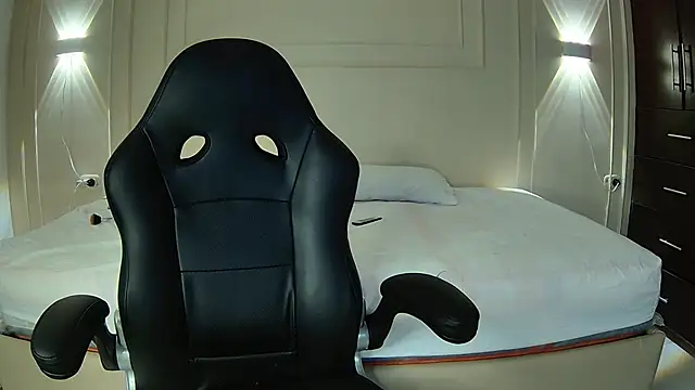 Marnie Gray online show from November 25, 1:02 pm