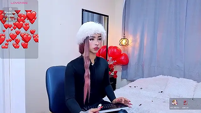 Flor Gil online show from February 17, 3:17 am