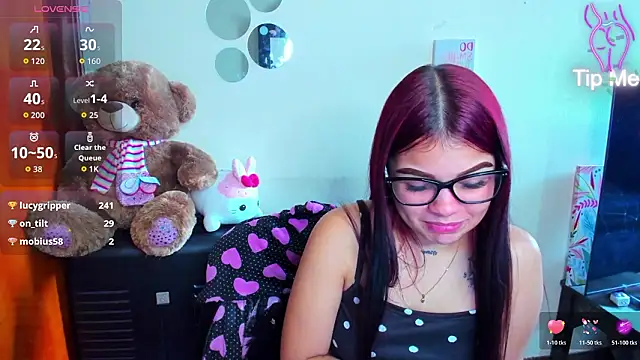 Emma boo online show from March 14, 5:36 pm