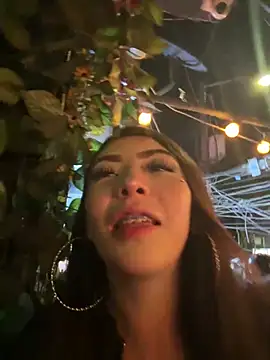 Moon And Sunn online show from April 3, 1:47 am