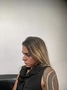 sabrinaneves online show from February 12, 7:04 pm