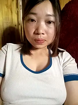 julybe online show from March 19, 3:38 pm