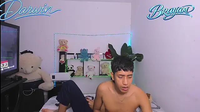 darwinandbrayann online show from February 17, 10:42 pm