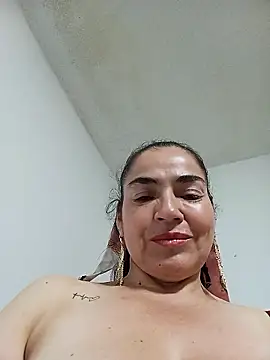 MaryRoze  online show from January 18, 1:46 am