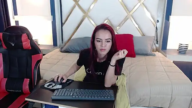 lia cr1 online show from February 10, 10:57 pm