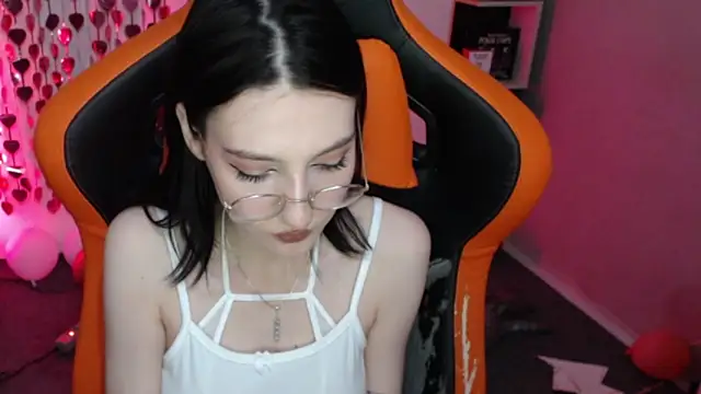 honbliss online show from March 7, 1:23 am