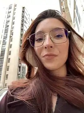 LilluKatten online show from December 4, 9:22 am