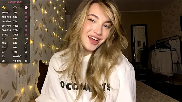 OrethaEredia online show from December 19, 6:11 pm