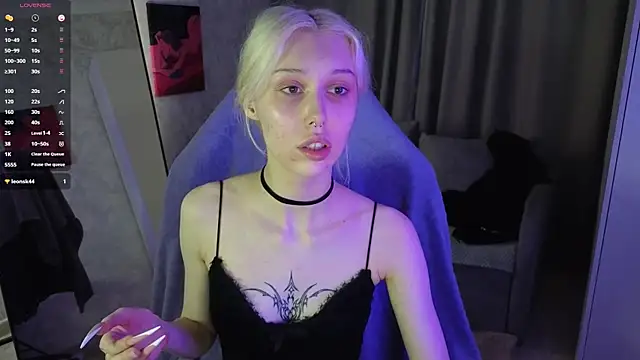 goth  tv online show from November 10, 1:50 pm