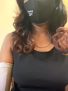 Queen-dhivya online show from November 21, 1:46 pm