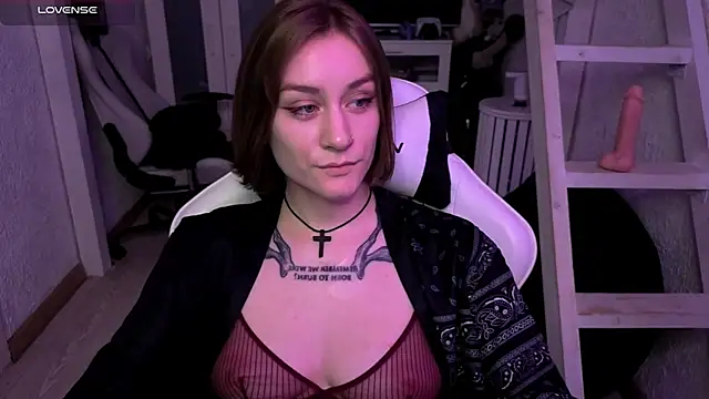 RetroMarie online show from October 31, 11:20 pm