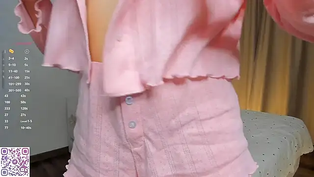 Xo Laura online show from February 2, 2:54 am