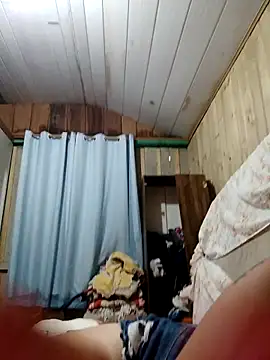 ruiviinhaah online show from February 3, 7:29 pm