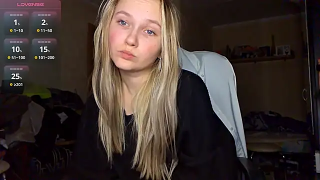 KarinRobertson online show from February 18, 5:23 pm