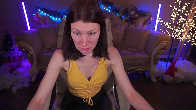 AmiraGoldd online show from January 16, 2:02 pm