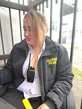 Isabel Noir online show from January 18, 3:30 pm