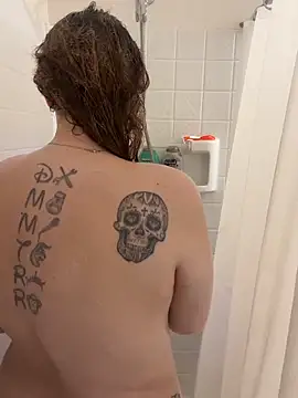 FreakyDreama online show from March 31, 1:22 pm