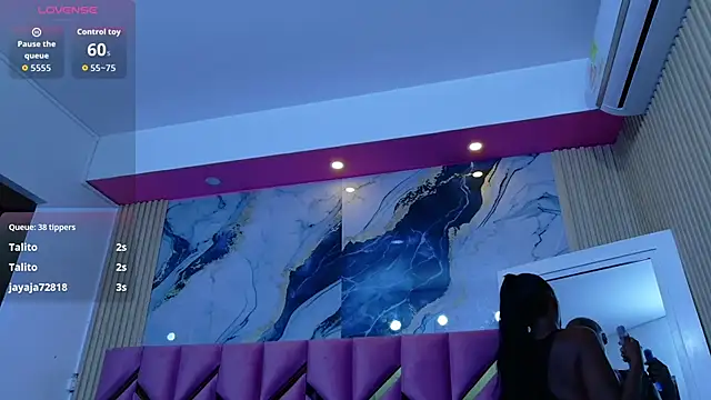 missfoster online show from December 17, 3:00 am