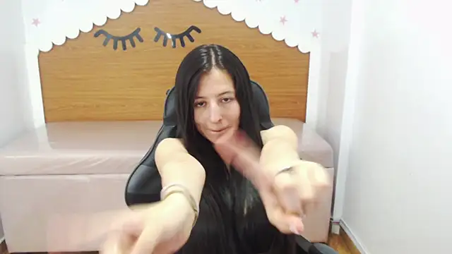 scarlett percy t online show from February 4, 8:01 pm