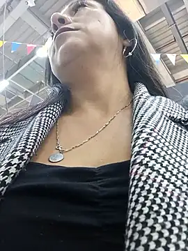 misshot 02 online show from April 15, 7:03 pm