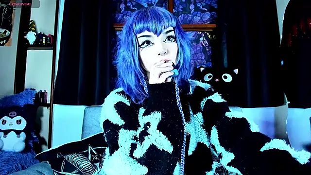 ravencollen online show from July 4, 2:18 am