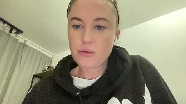 Ameli8 online show from February 1, 3:33 pm