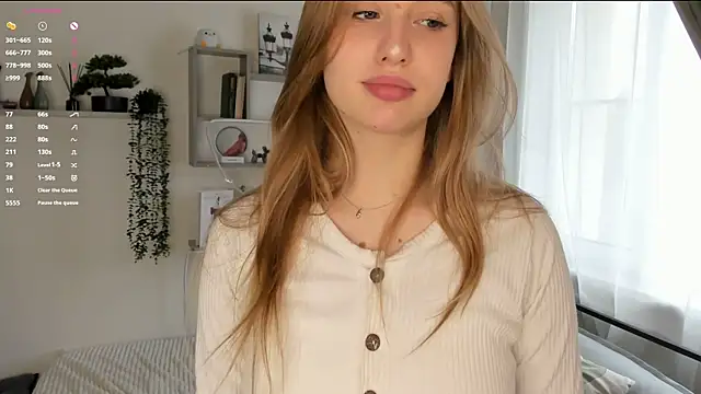 TawnyaVanschaick online show from May 23, 9:51 am