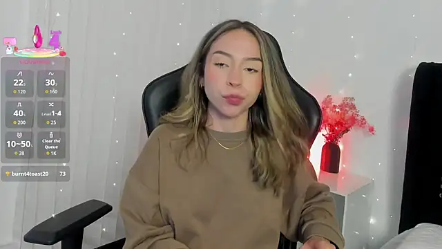 LuluuBerry online show from January 15, 12:16 am