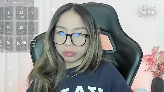 LuluuBerry online show from December 21, 9:41 pm