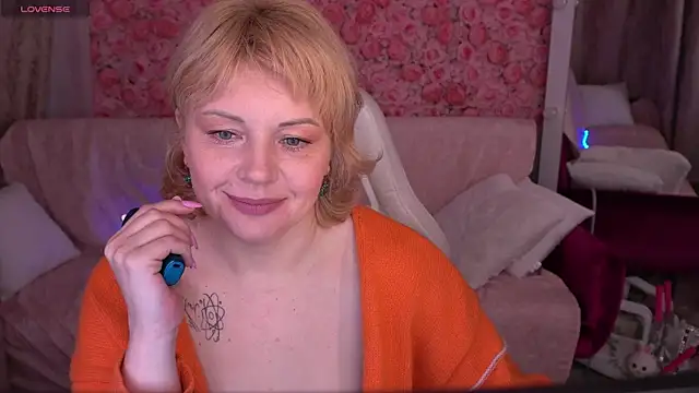 AmaraNights online show from March 15, 8:00 pm