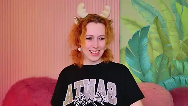 Evie Berret online show from December 17, 11:25 am